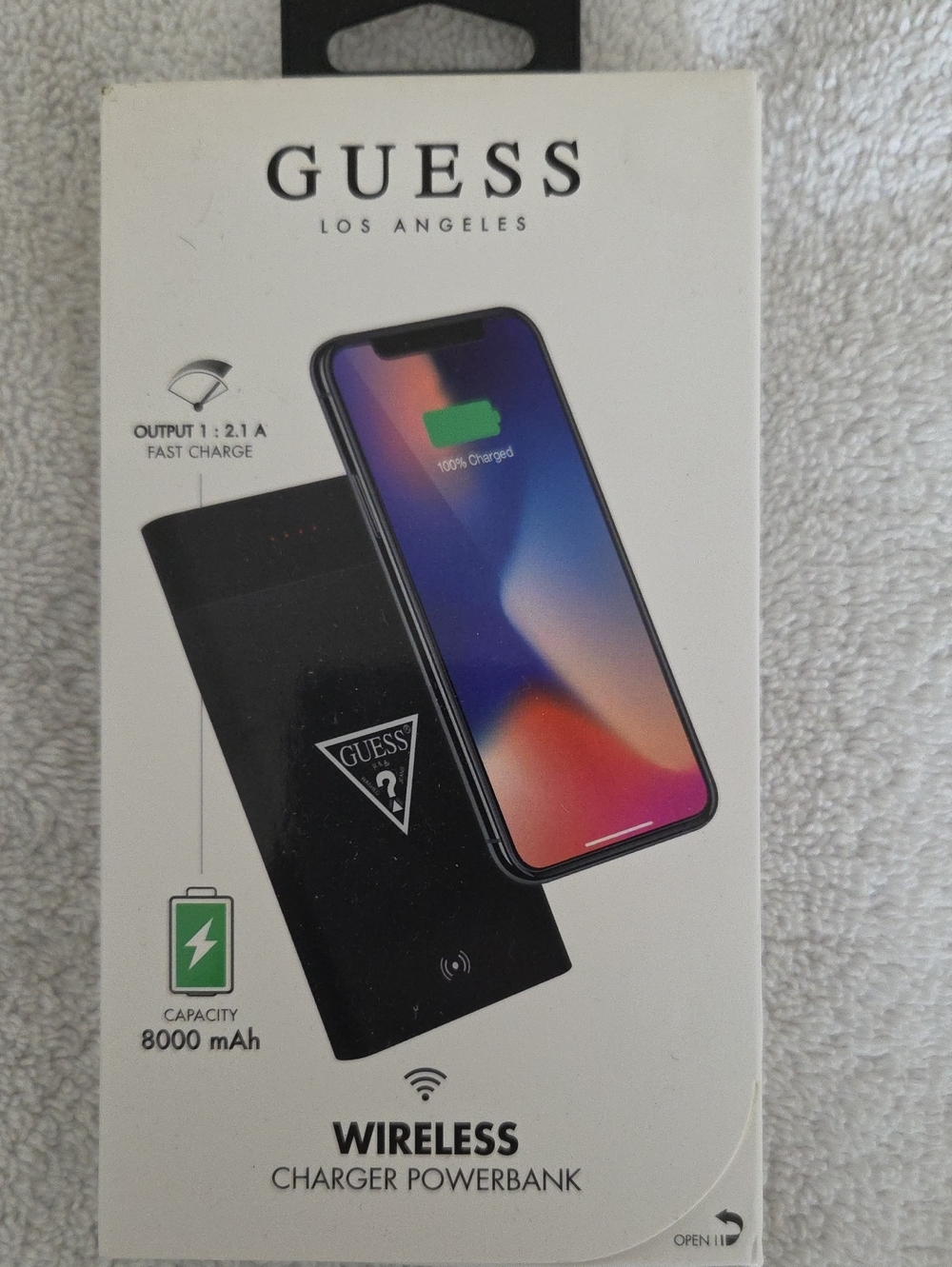 GUESS Black Wireless Charger Power Bank with Logo